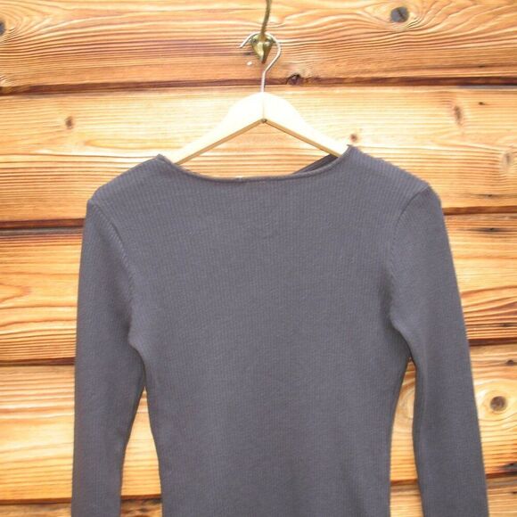 Monrow Cut Out Ribbed Top - Picture 6 of 8